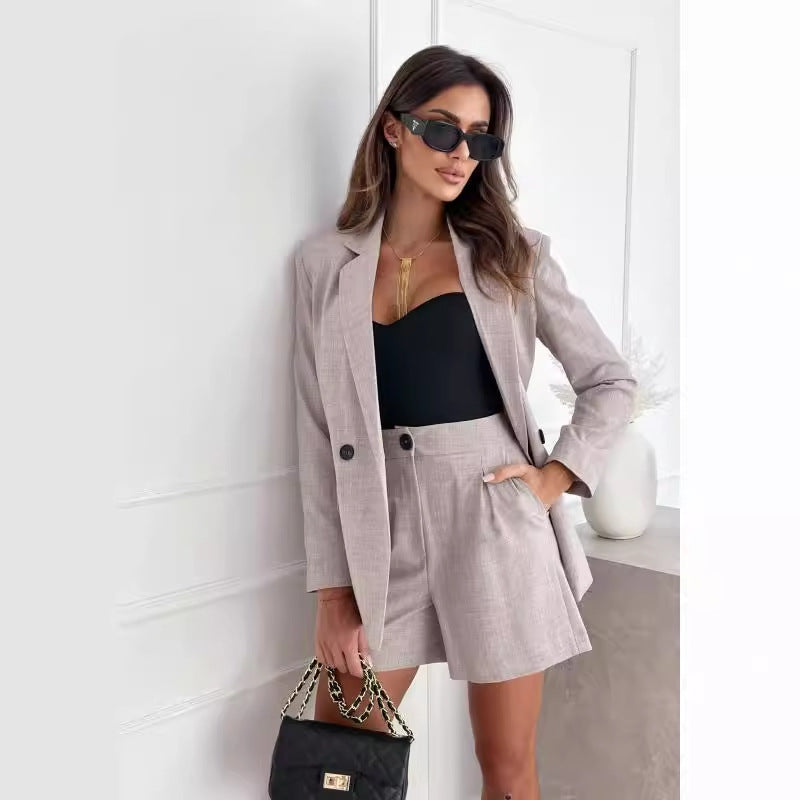 Costume en lin pour femme professionnels